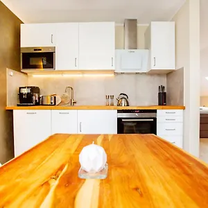 Modernes In Stadtnähe Apartment